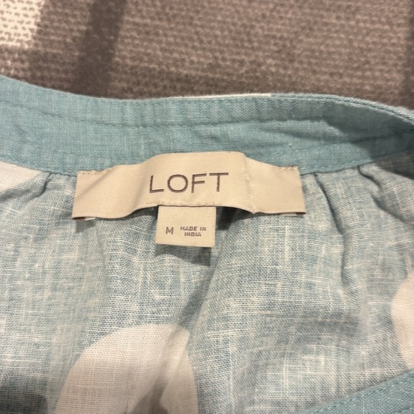 LIFT linen + viscose light blue and white polka dots top. Shortsleeved. Size M - Picture 6 of 7